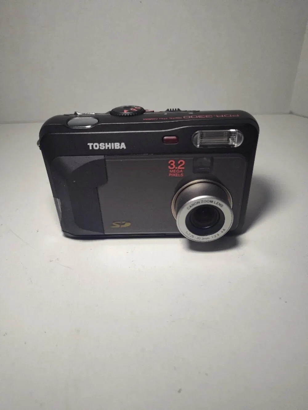 Toshiba PDR-3300 Digital Camera Tested Working Box Manuals CD 64MB SD Card